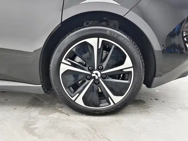 NIO ET5T 2024