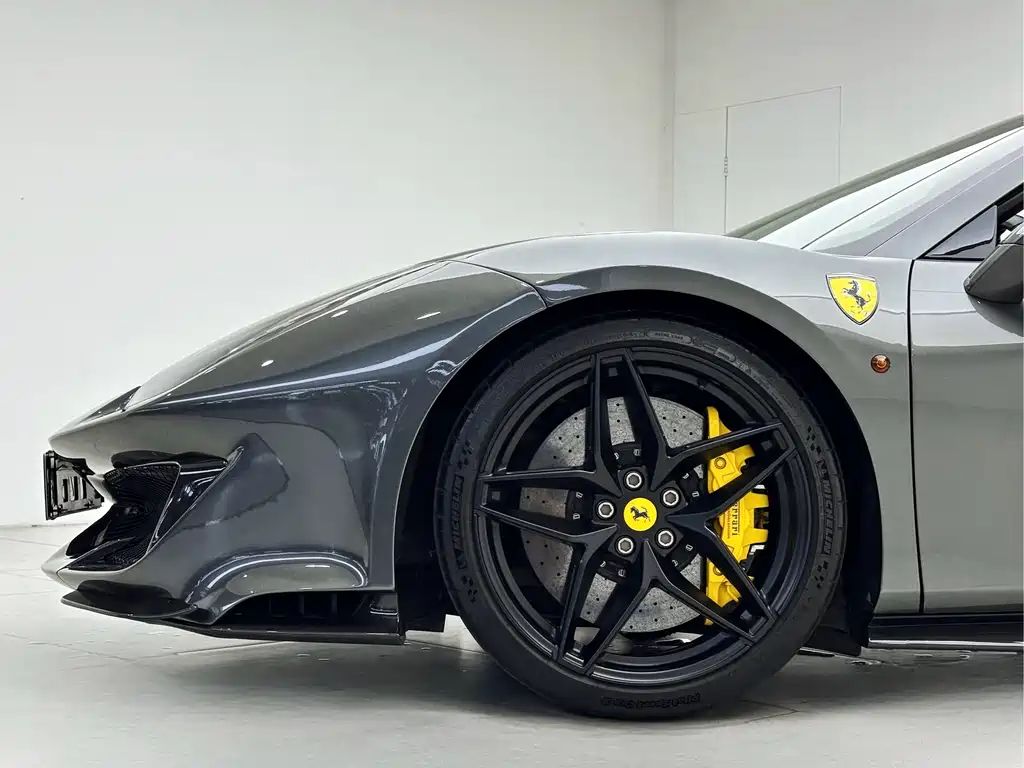 Ferrari 488 2019 — фото 16