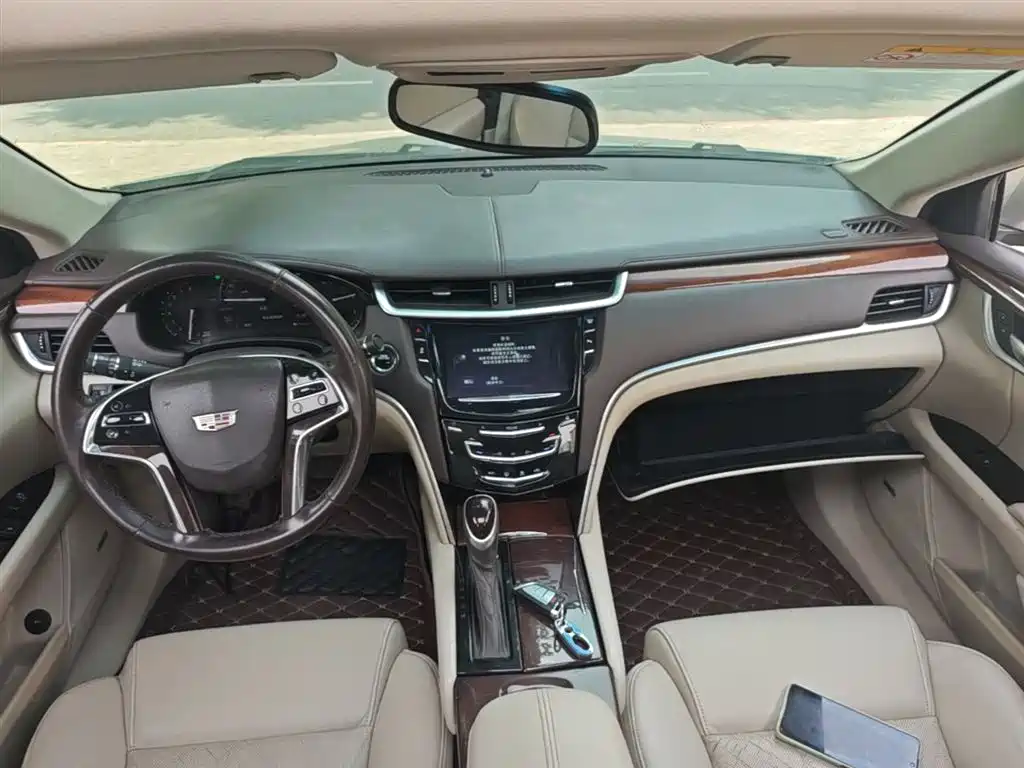 Cadillac XTS 2017 — фото 10