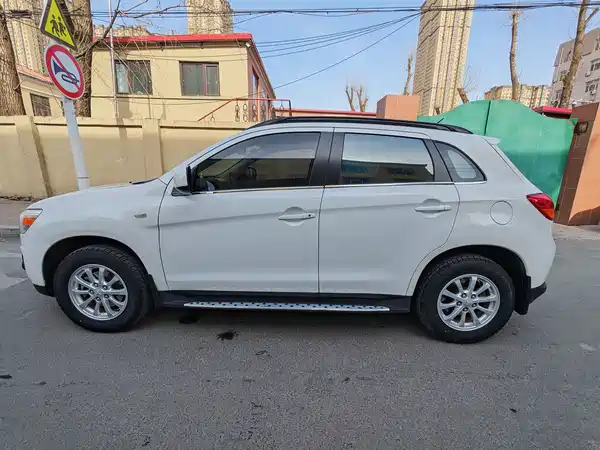 Mitsubishi Jinxuan ASX 2013