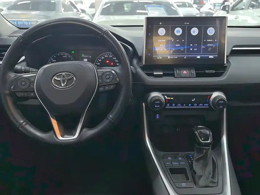 Toyota Wildlander 2022 — фото 12