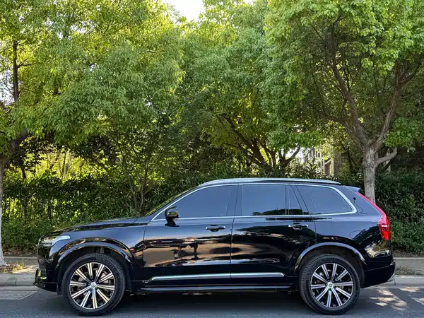 Volvo XC90 2021