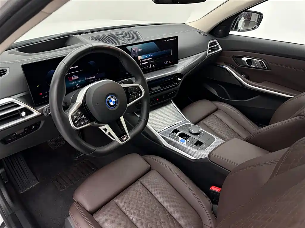 BMW i3 2024 — фото 16