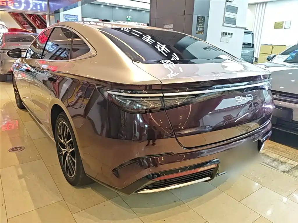 BYD Seal 07 DM-i 2024 — фото 5