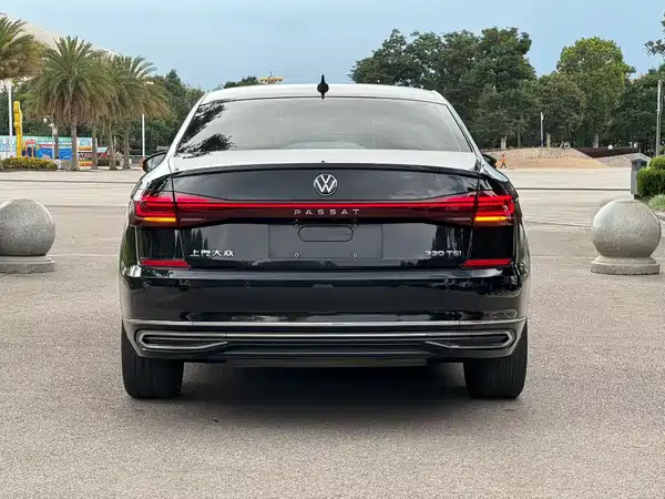 Volkswagen Passat 2022