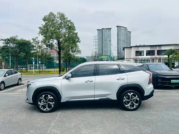 Geely Boyue L 2023