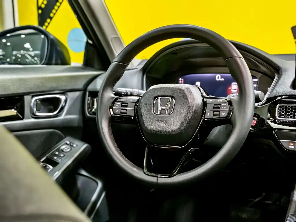 Honda Civic 2024 — фото 12