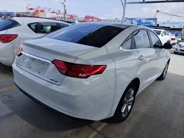 Geely Emgrand GL 2021