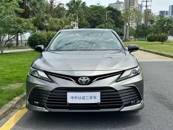 Toyota Camry 2021