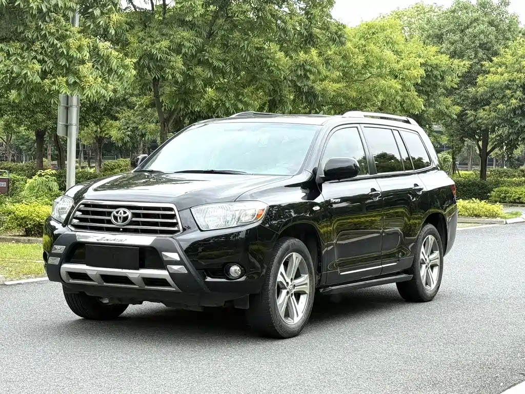 Toyota Highlander 2012 — фото 1