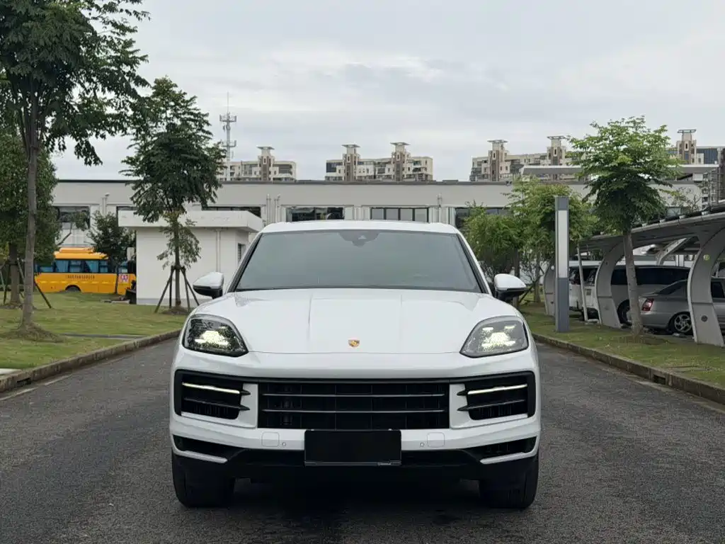 Porsche Cayenne 2023 — фото 4