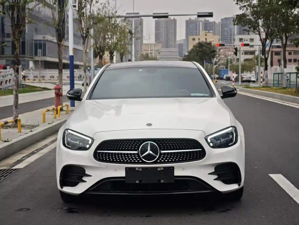 Mercedes-Benz E-Class 2021 — фото 2