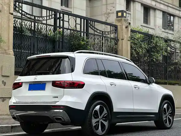 Mercedes-Benz GLB 2021