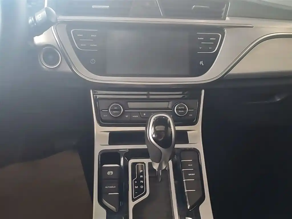 Geely Emgrand GS 2020 — фото 13