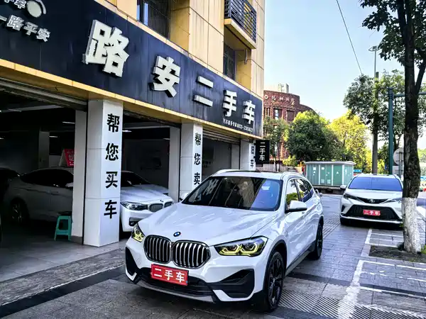 BMW X1 2021
