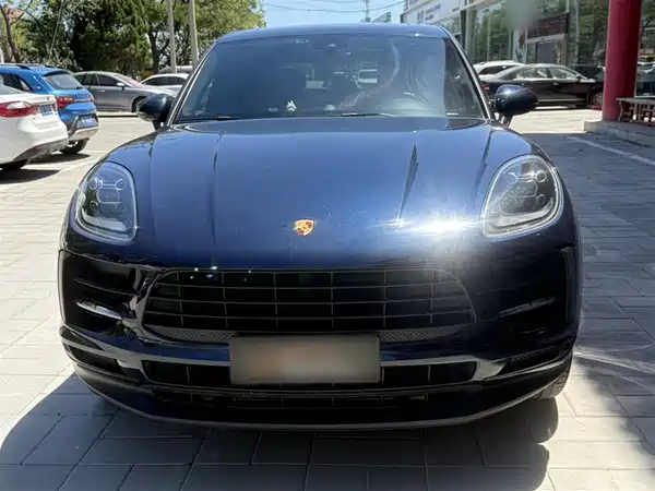 Porsche Macan 2021