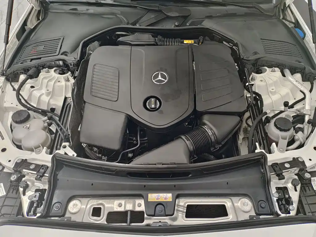Mercedes-Benz C-Class 2023 — фото 22