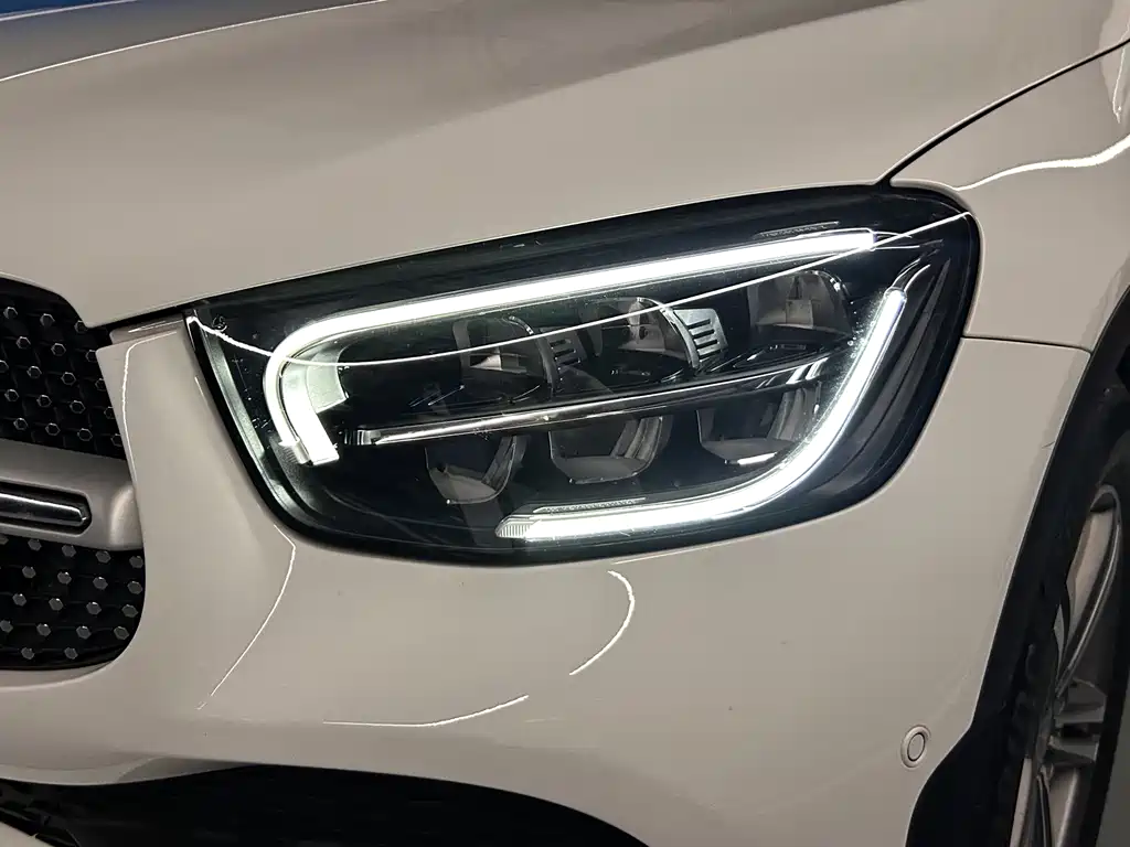 Mercedes-Benz GLC 2020 — фото 15