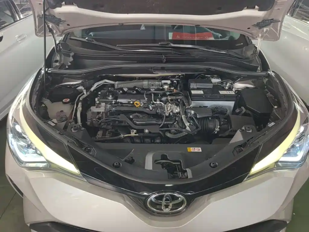 Toyota C-HR 2022 — фото 20