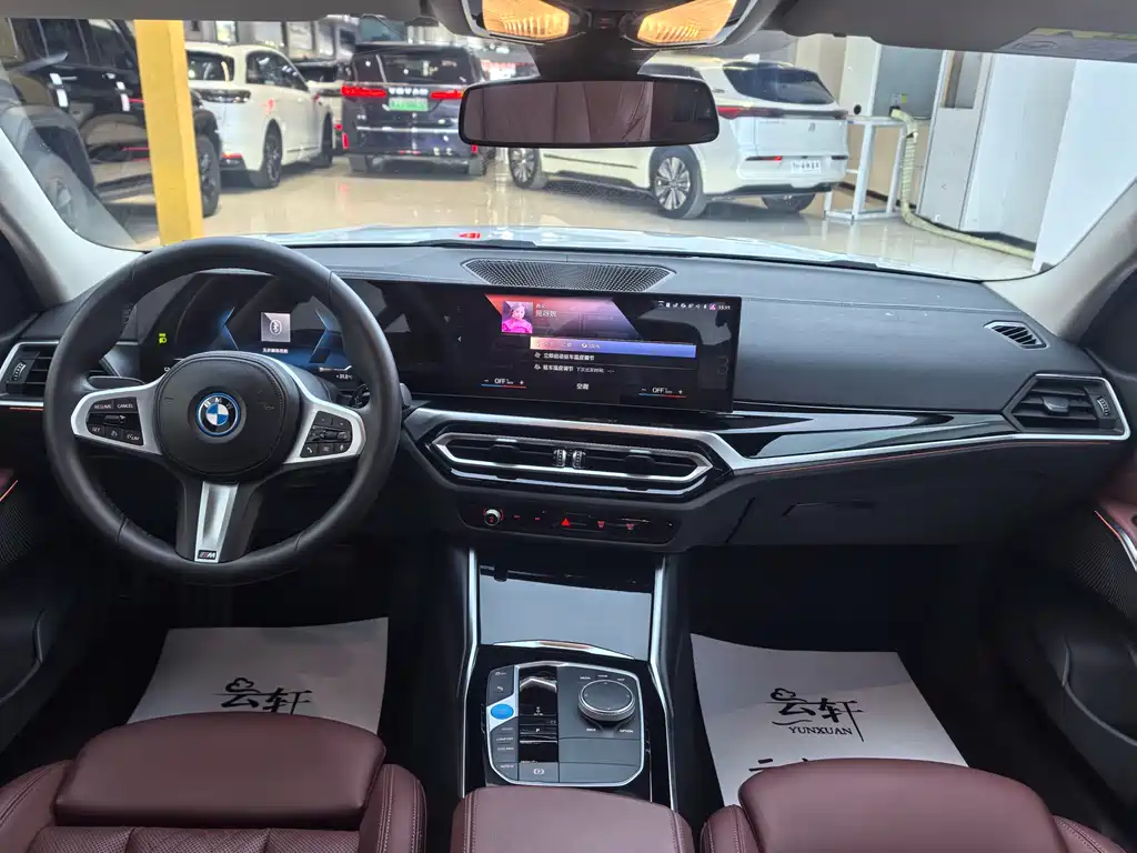 BMW i3 2023 — фото 13