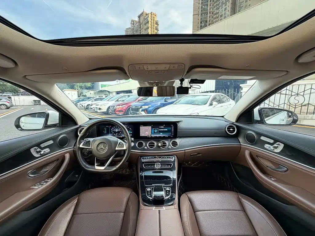 Mercedes-Benz E-Class 2016 — фото 16