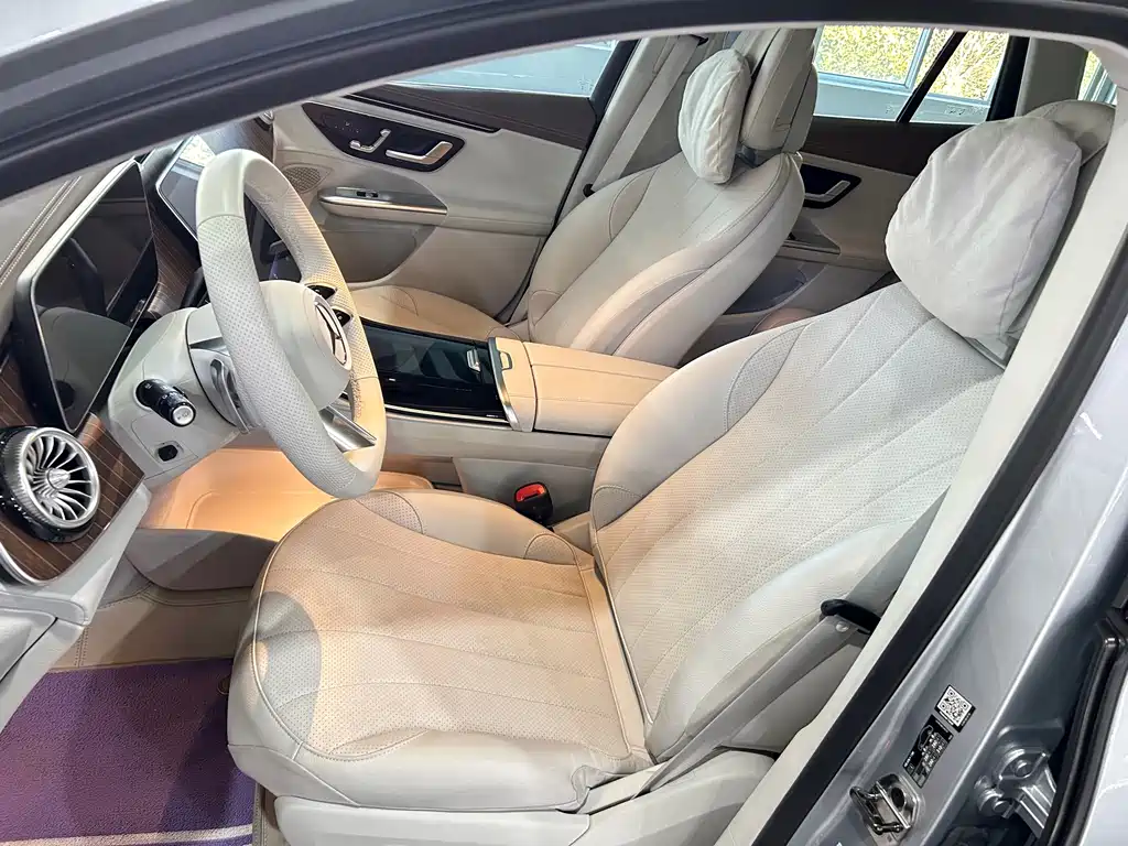 Mercedes-Benz EQE SUV 2024 — фото 14