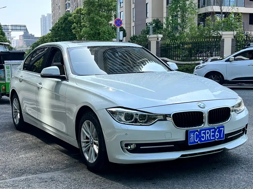 BMW 3 Series 2015 — фото 3