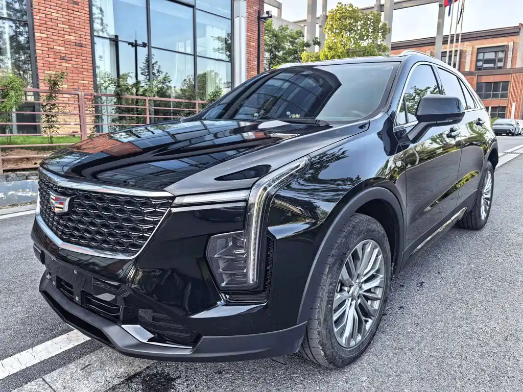 Cadillac XT4 2024 — фото 1