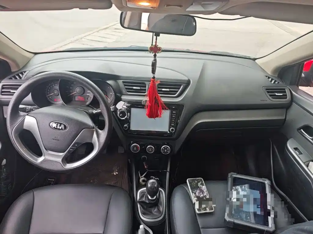 Kia K2 2015 — фото 10