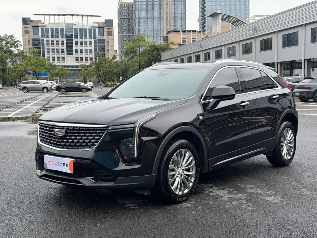 Cadillac XT4 2023 — фото 1