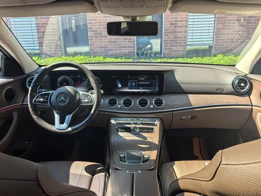 Mercedes-Benz E-Class 2020 — фото 6