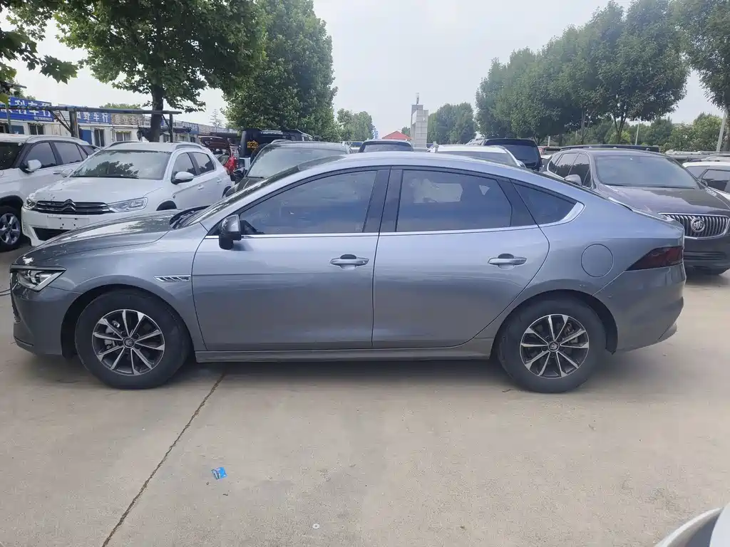 BYD Qin PLUS 2023 — фото 4