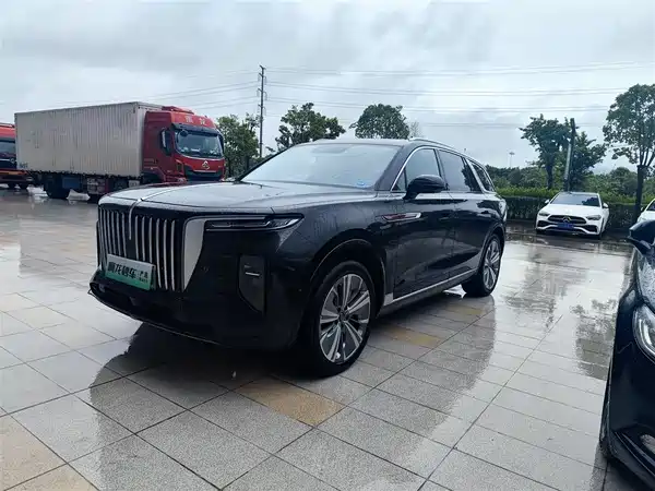 Hongqi E-HS9 2023