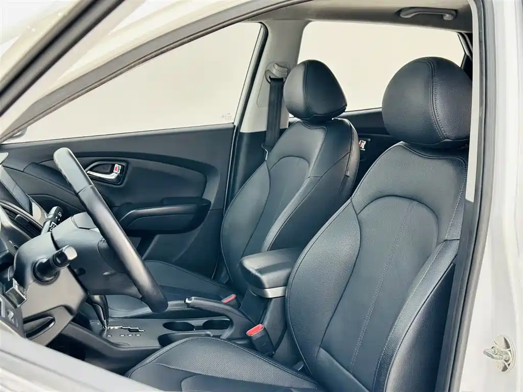 Hyundai ix35 2015 — фото 21