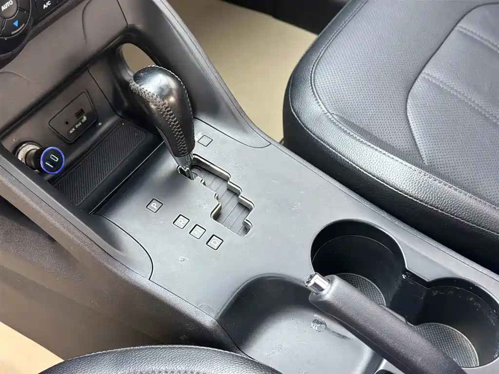 Hyundai ix35 2015 — фото 19