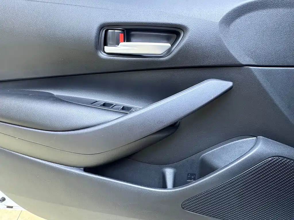 Toyota Corolla 2022 — фото 16