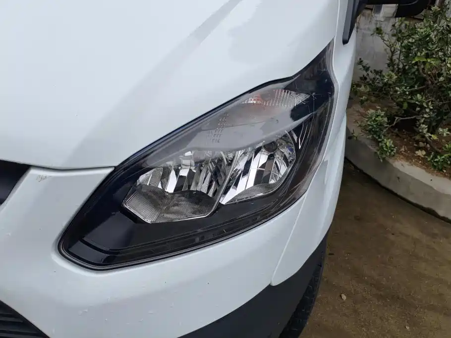 Ford Transit 2023