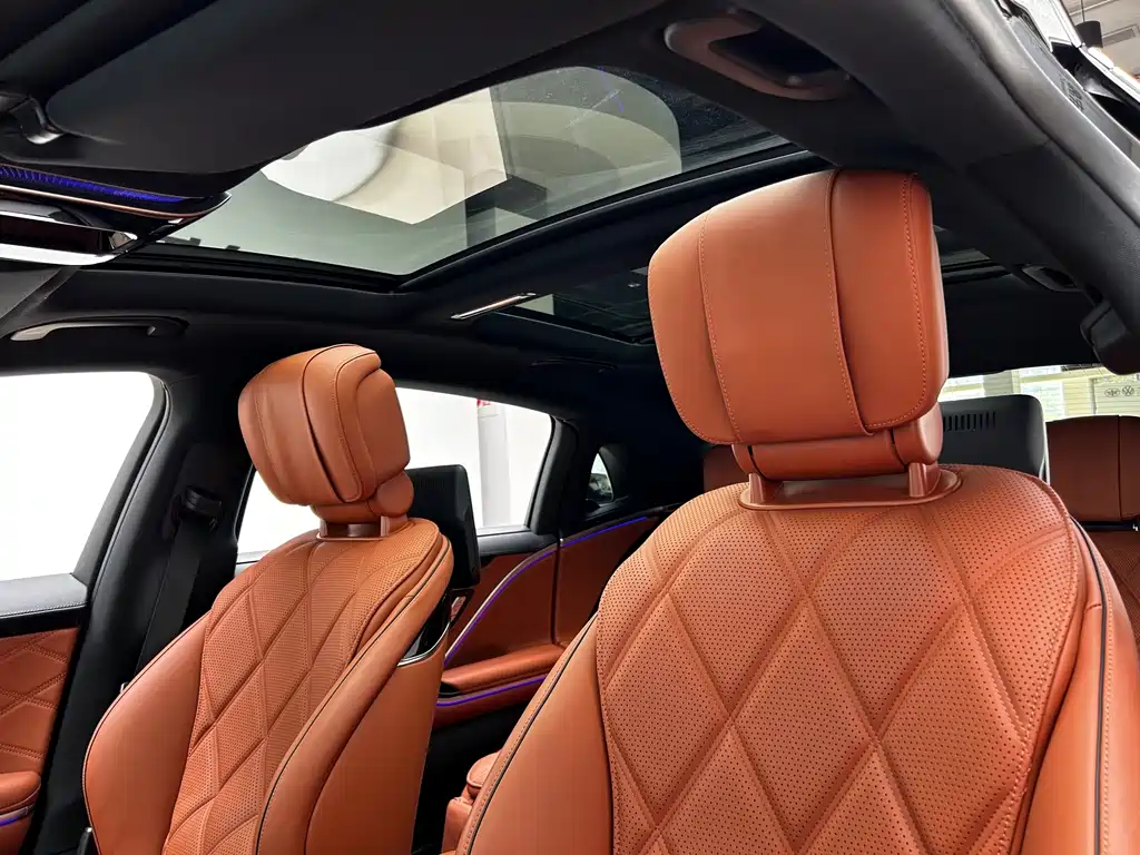 Mercedes-Benz Maybach S-Class 2023 — фото 10