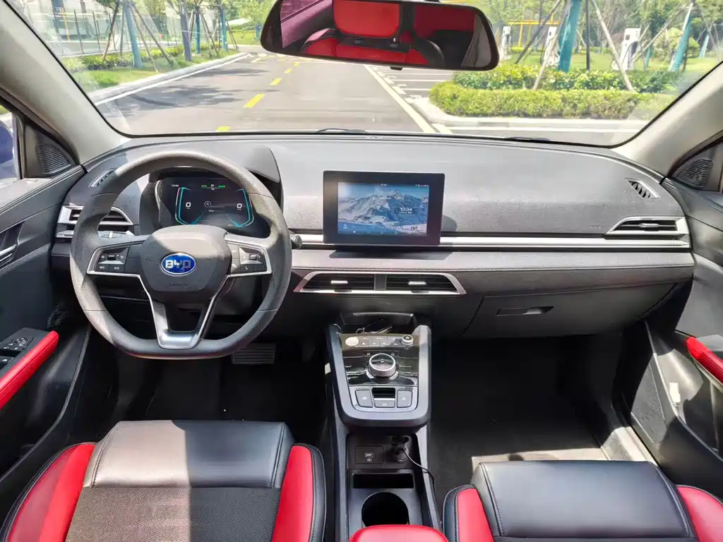 BYD e2 2020