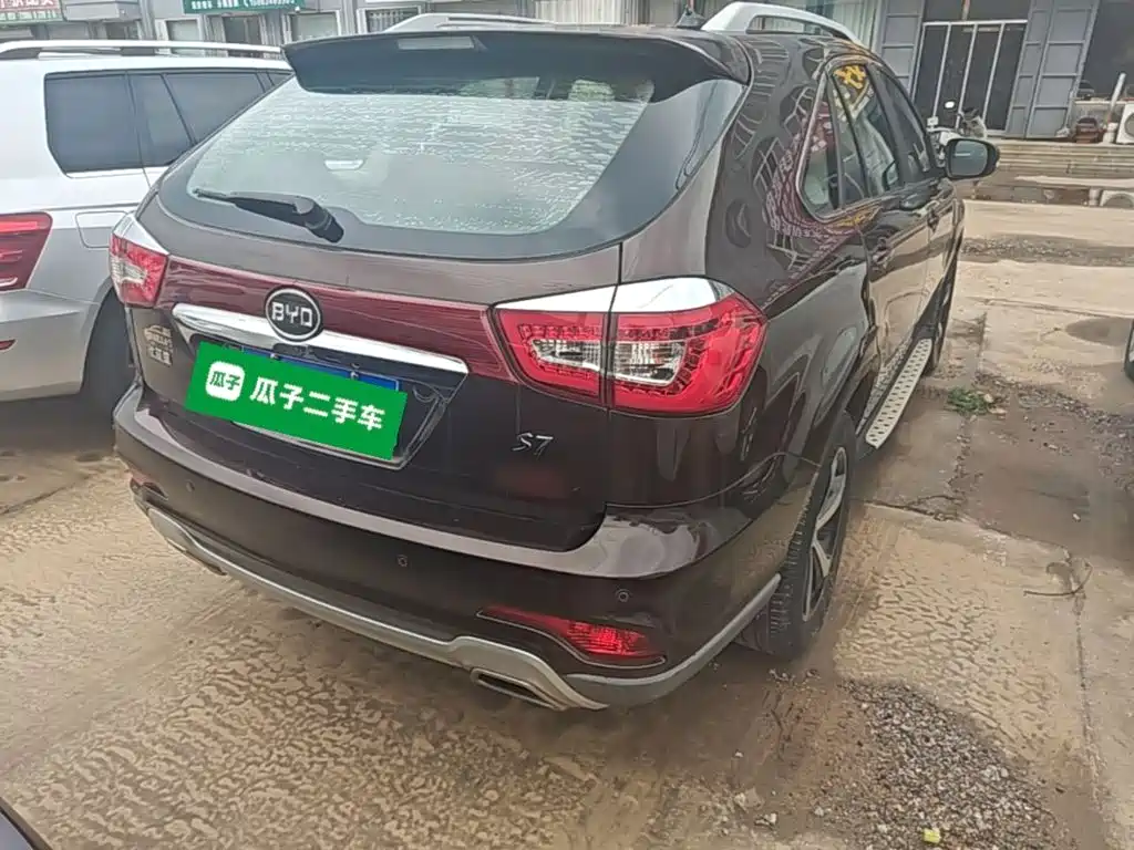 BYD S7 2015