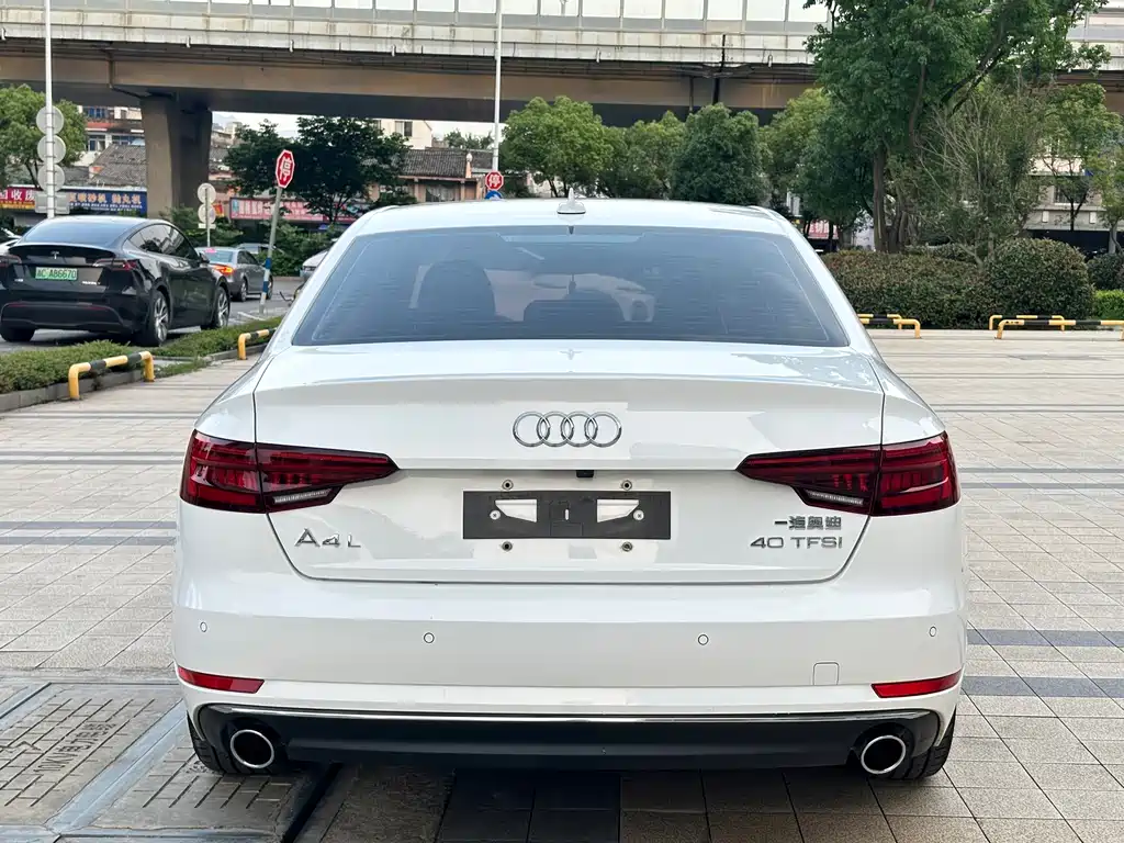 Audi A4L 2018 — фото 5