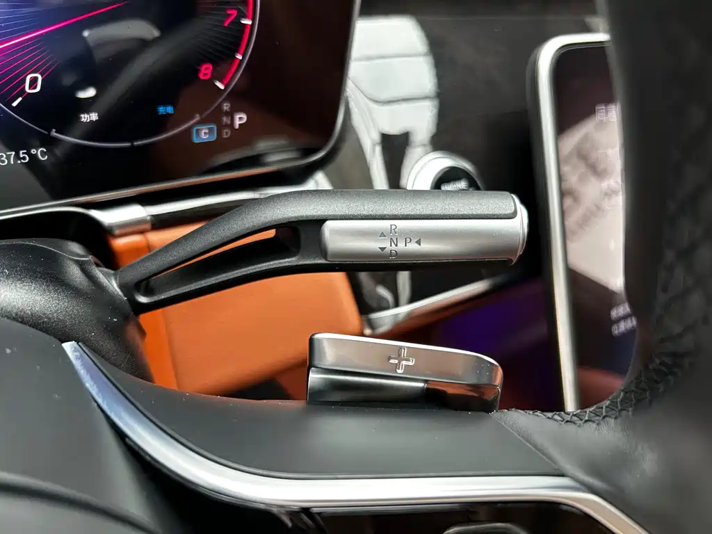 Mercedes-Benz Maybach S-Class 2023 — фото 9