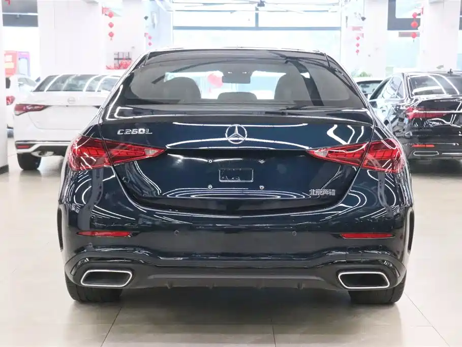 Mercedes-Benz C-Class 2023 — фото 4