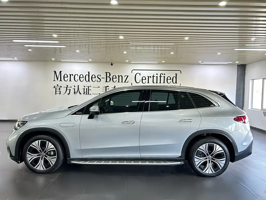 Mercedes-Benz EQE SUV 2024 — фото 3