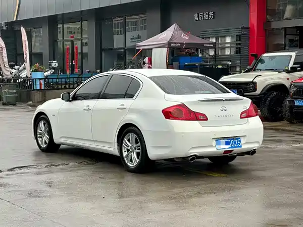 Infiniti G Series 2011