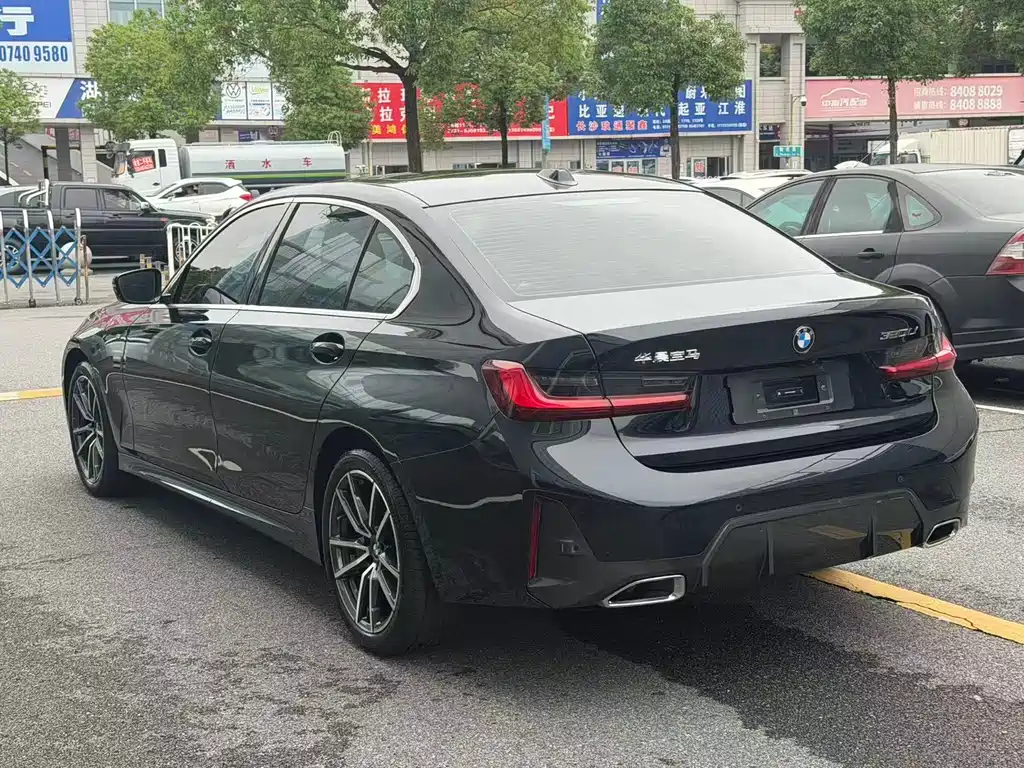 BMW 3 Series 2023 — фото 12