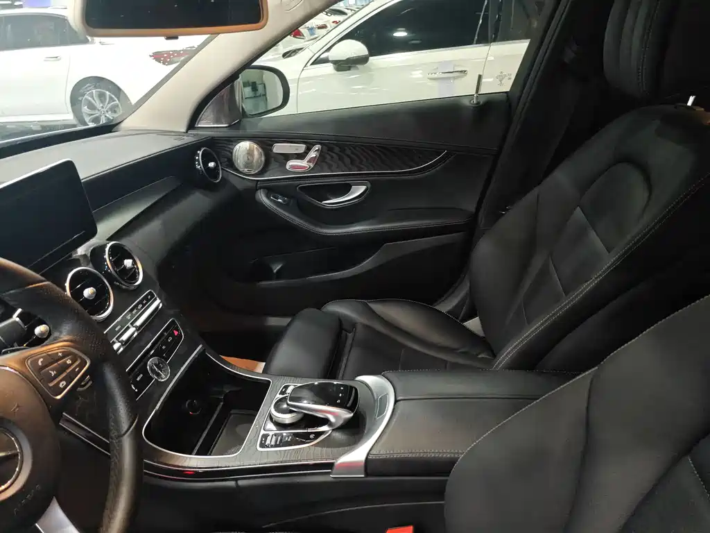 Mercedes-Benz C-Class 2018 — фото 6