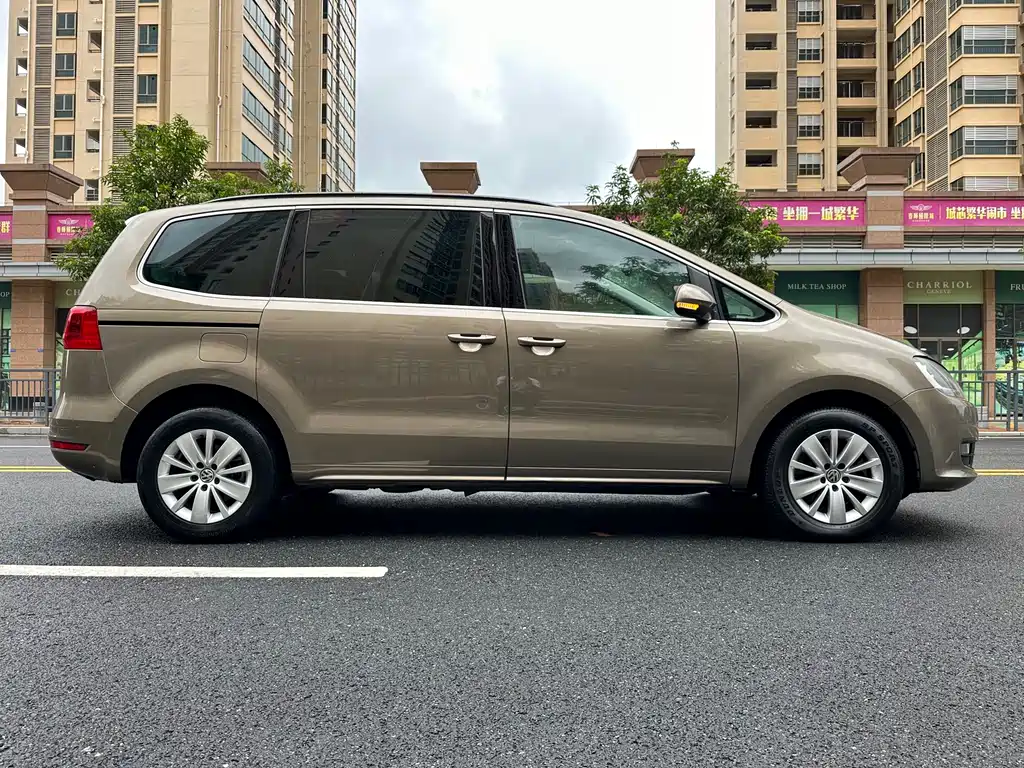 Volkswagen Sharan 2016 — фото 8