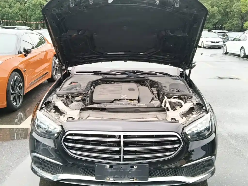 Mercedes-Benz E-Class 2023 — фото 20