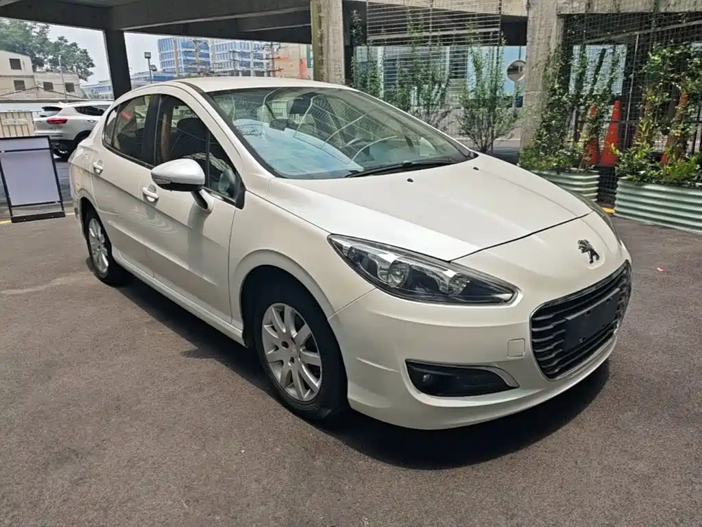 Peugeot 308 2015